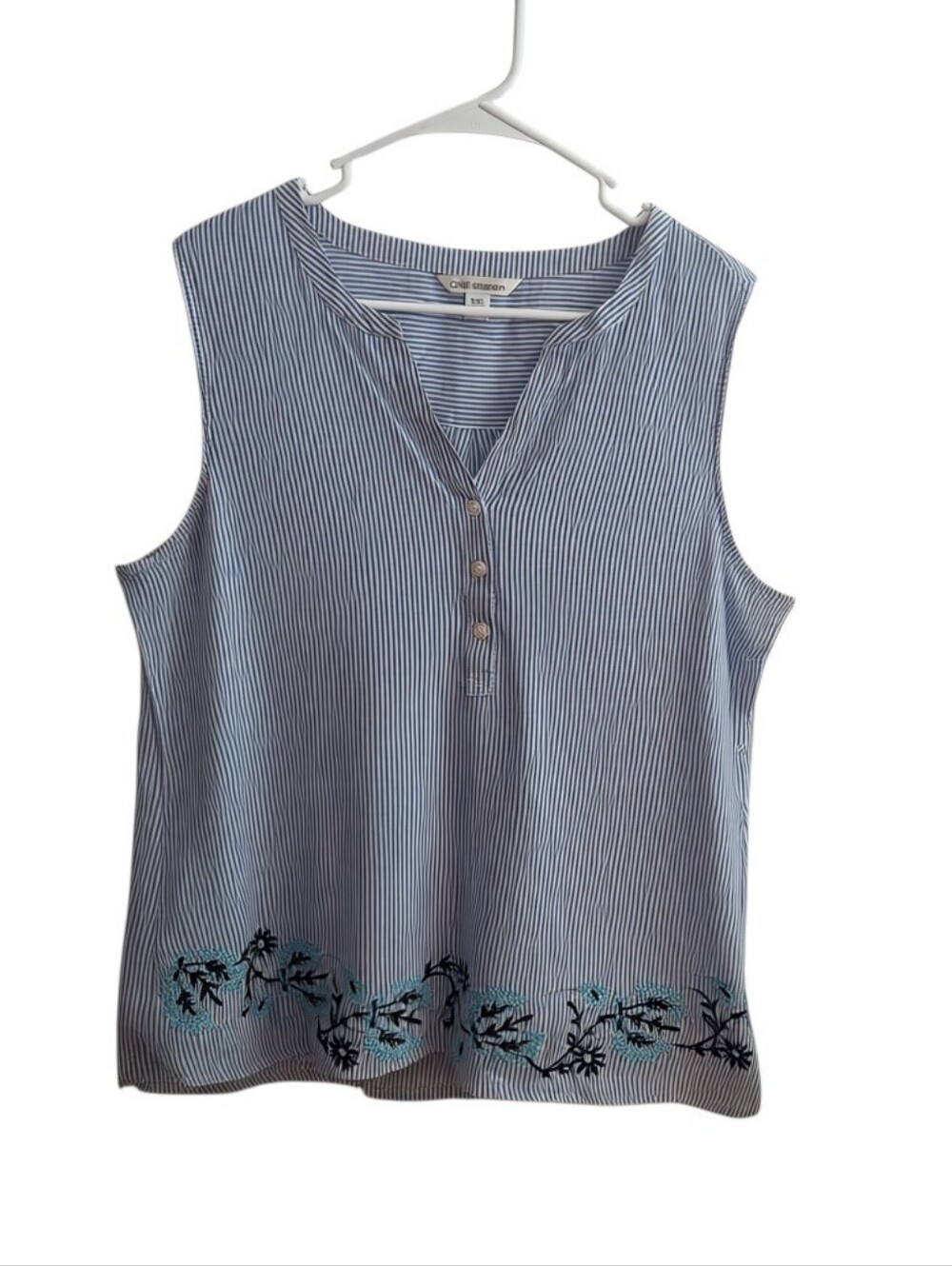 Croft & Barrow Blue White Striped Sleeveless Popover Top Floral Embroidery XXL